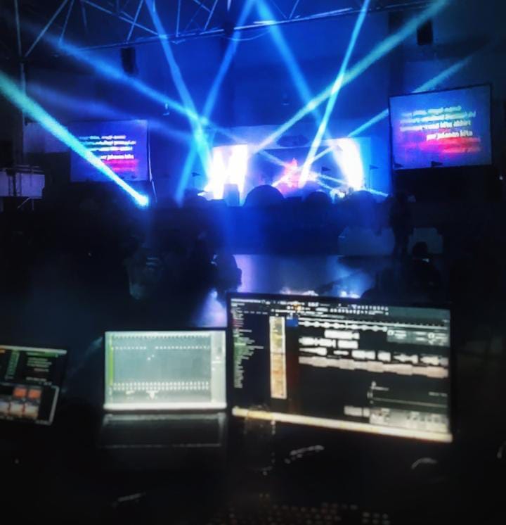 Stage FOH